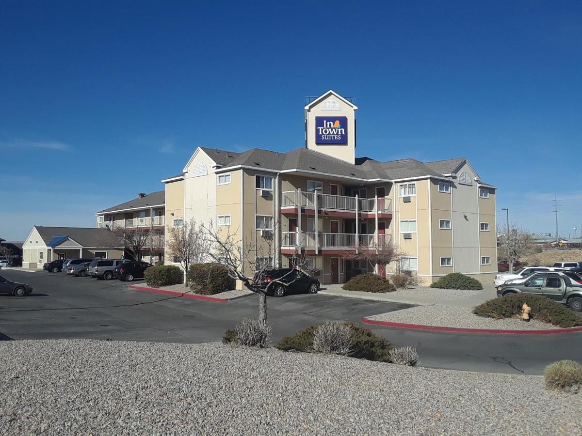Intown Suites Extended Stay Albuquerque Nm Eksteriør billede